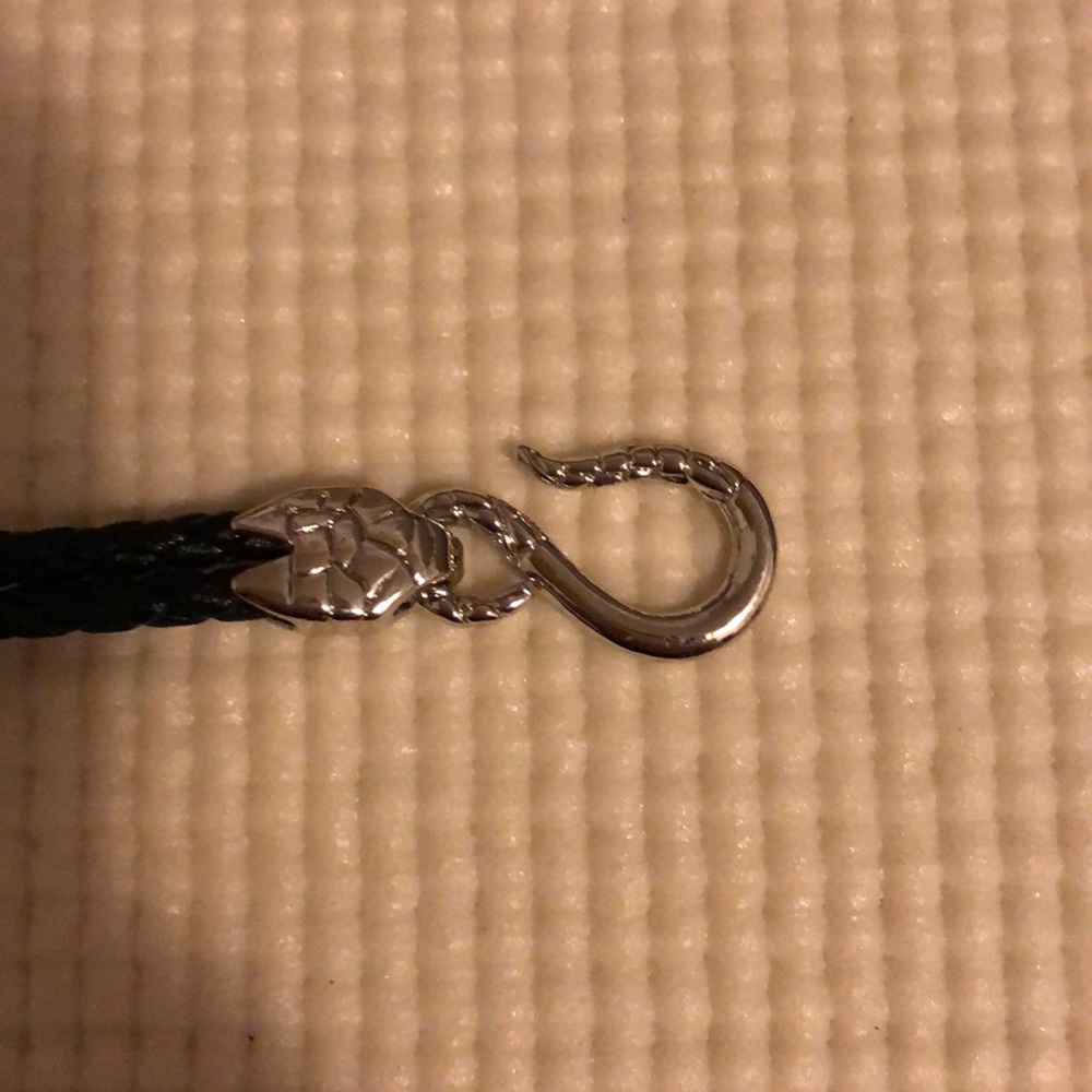 Bracelets - Picture 3 of 7